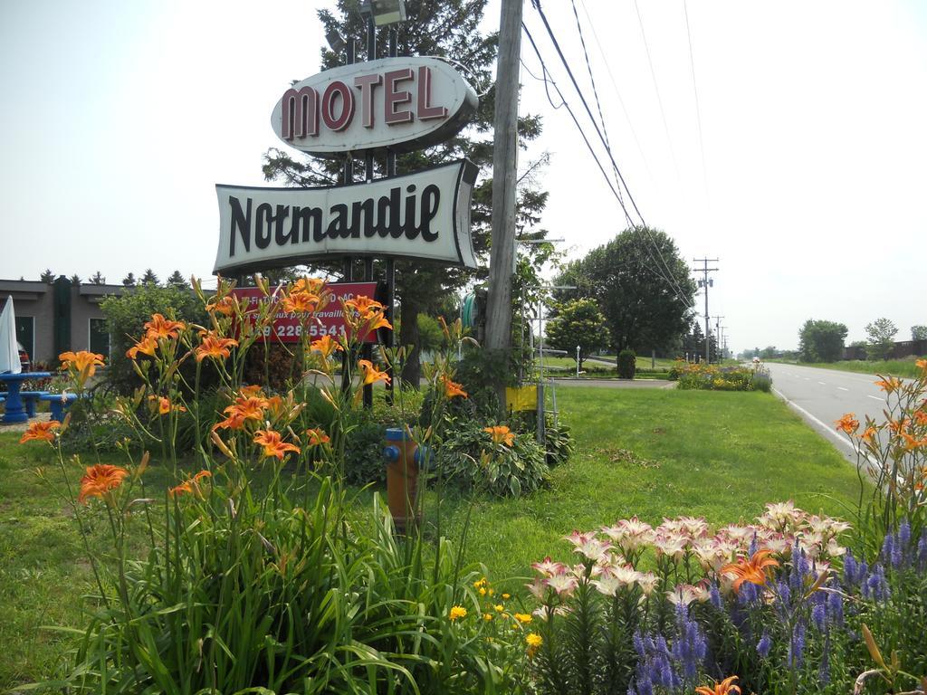 Motel Normandie Louiseville Екстер'єр фото