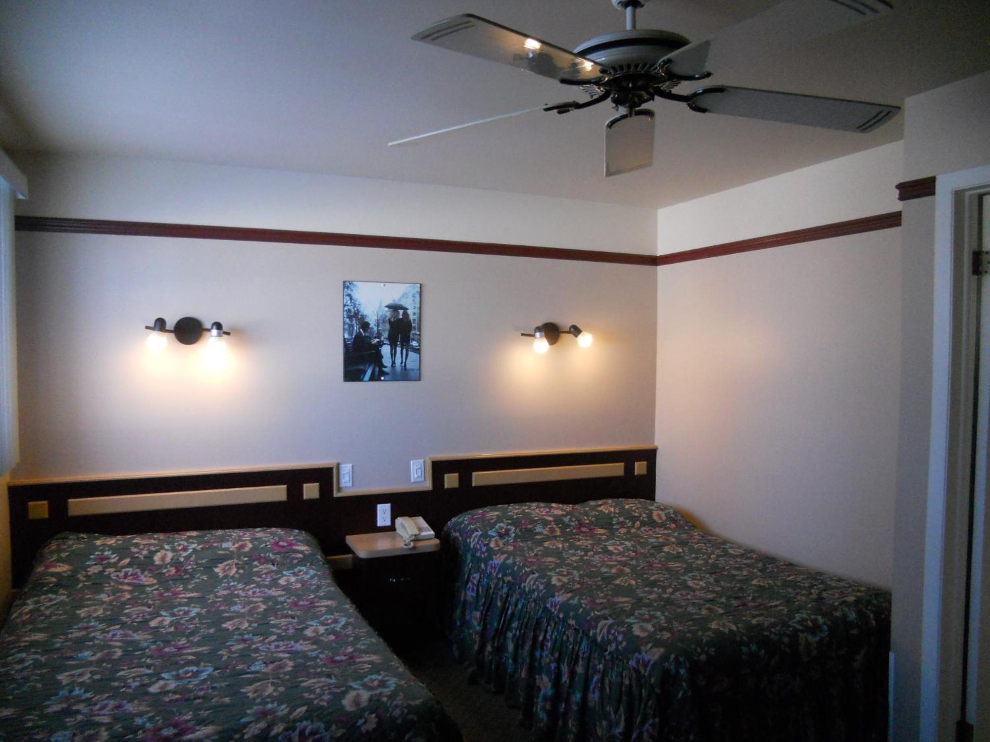 Motel Normandie Louiseville Екстер'єр фото
