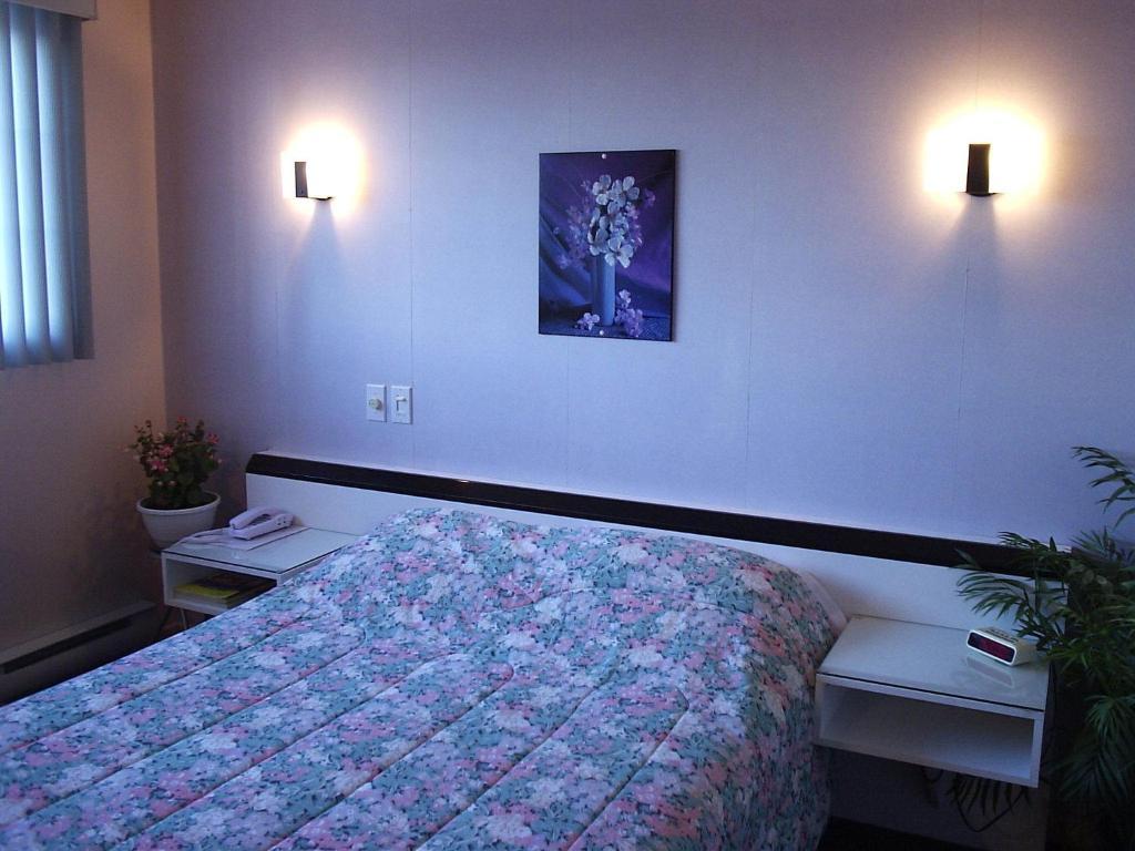 Motel Normandie Louiseville Екстер'єр фото