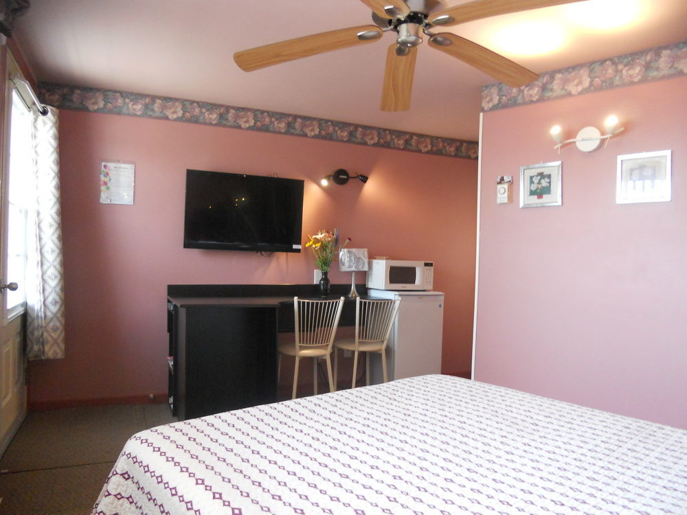 Motel Normandie Louiseville Екстер'єр фото