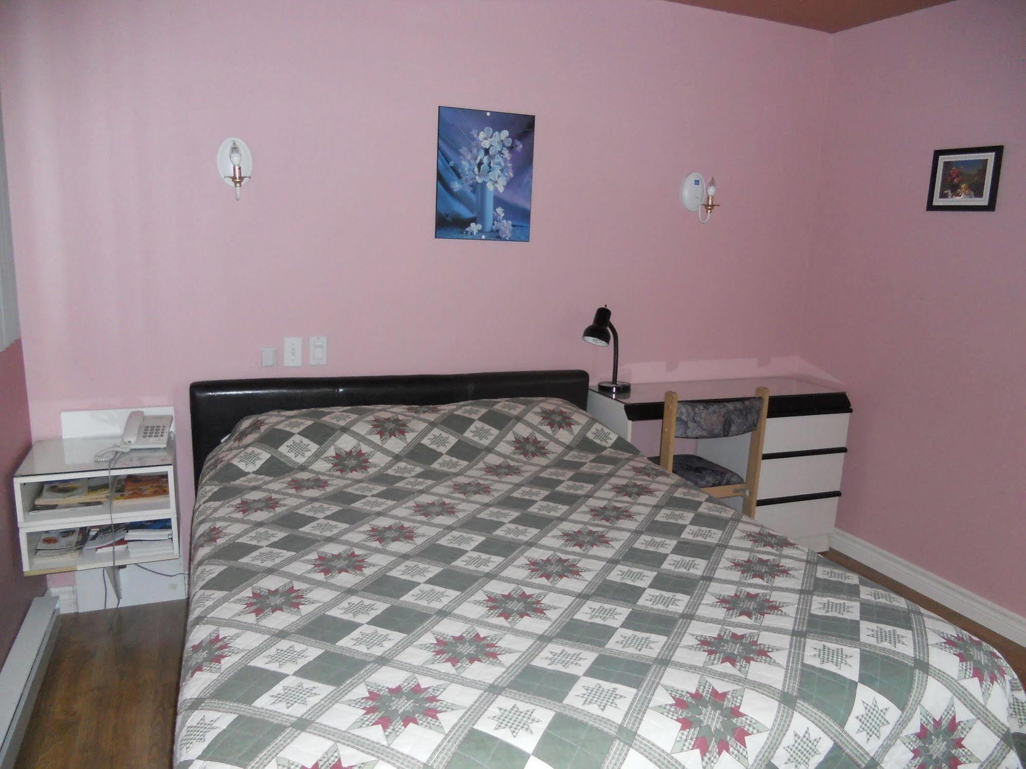 Motel Normandie Louiseville Екстер'єр фото